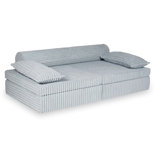 Sofa do zabawy rozłożona jako materac dziecięcy – wygodna leżanka z modnej tkaniny wafel