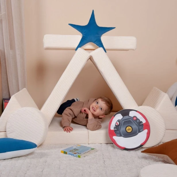 Aranżacja pokoju dziecka z dużą sofą modułową Velvet – stylowe meble do zabawy