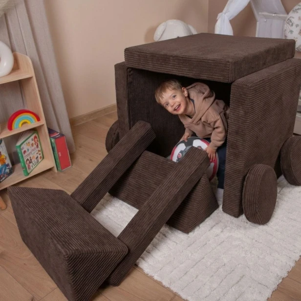 Przytulny kącik dla dziecka sofa czekoladowa sztruks